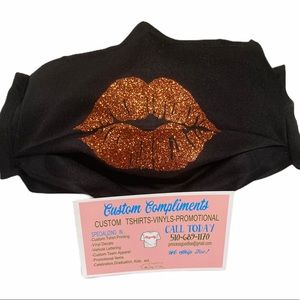 💎🚨Glitter Lip Face Mask🚨💎
